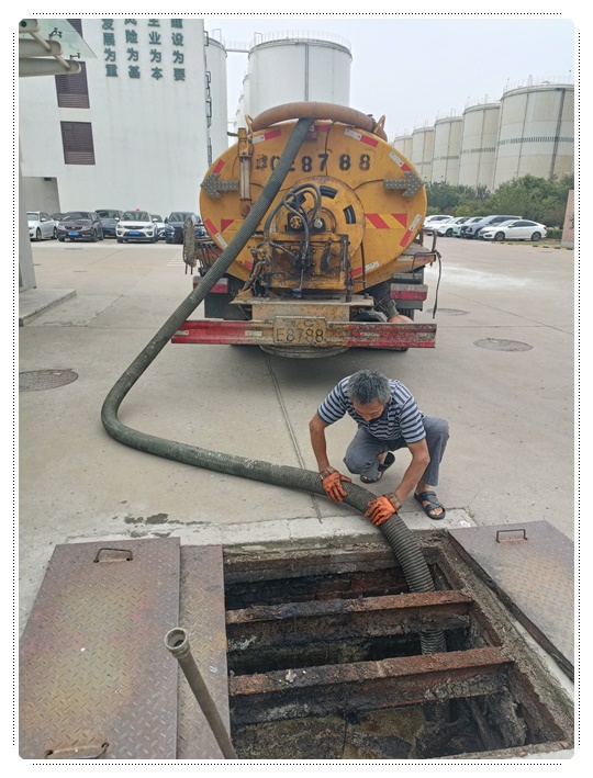 上城隔油池清掏